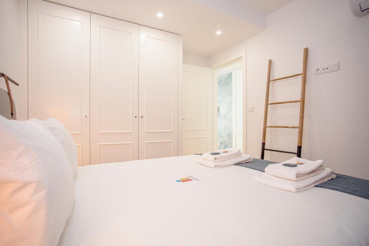 Liiiving In Porto - Flores Design Experience Apartments Eksteriør billede